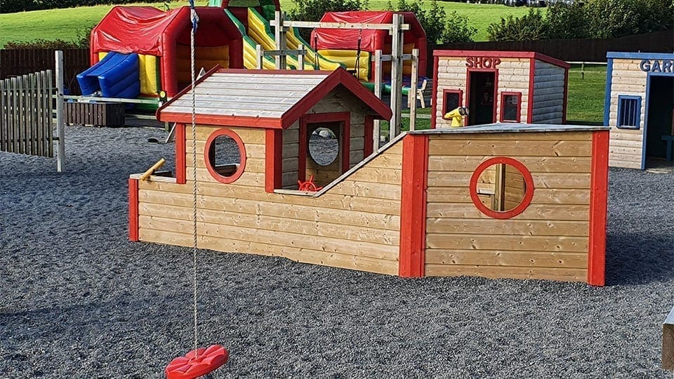 Boat Play House Mellowes