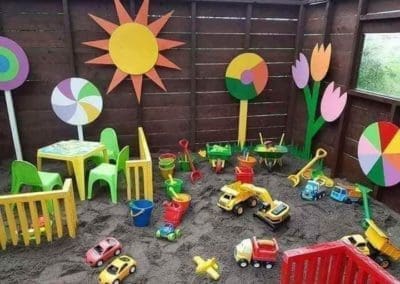 Mellowes Summer Camps for kids - Toddler play outdoors