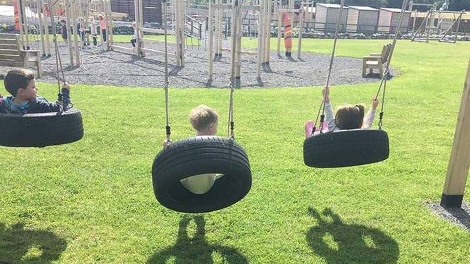 Kids Tyre Swing Mellowes
